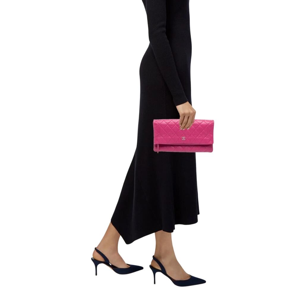 Chanel Pink Caviar Leather Quilted CC Foldover Beauty Women's Medium Clutch Bag